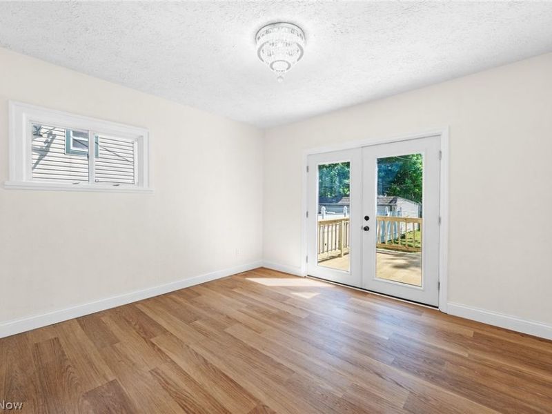 10421 Linnet Avenue , Cleveland, OH 44111 Photo 8