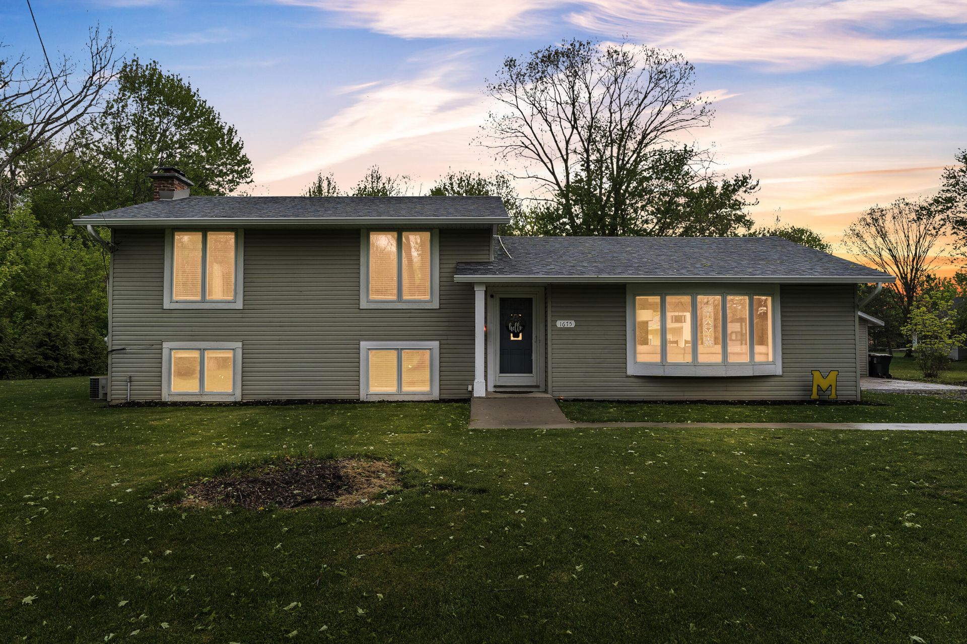 1675 S Sheldon Road, Canton, MI 48188 Main Photo