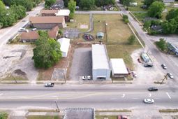 109 E Main St. photo 4