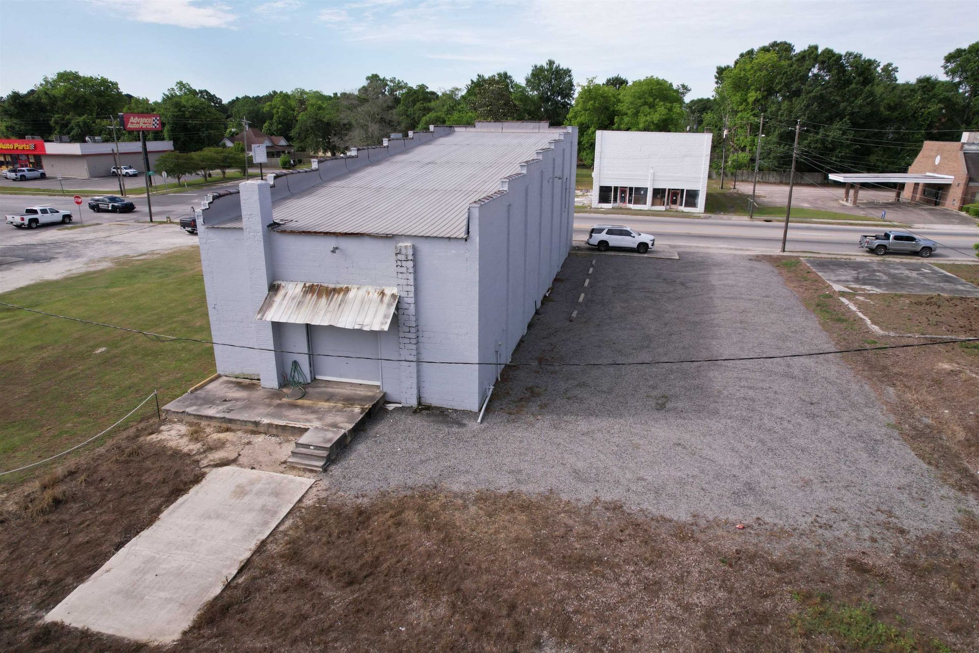 109 E Main St. Photo 6