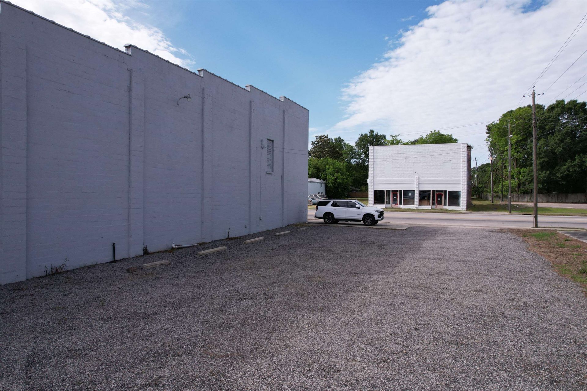 109 E Main St. Photo 7