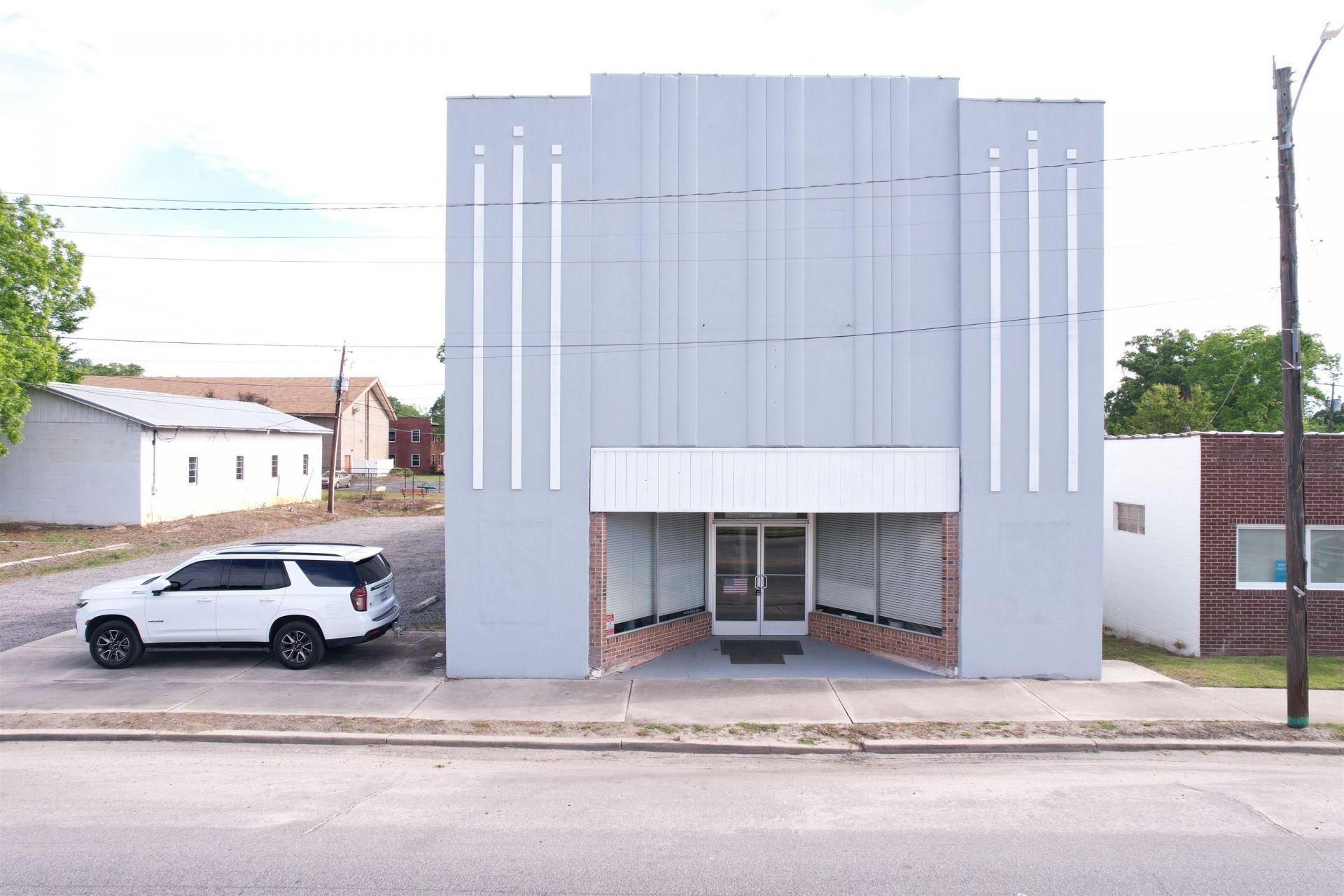 109 E Main St. Photo 8