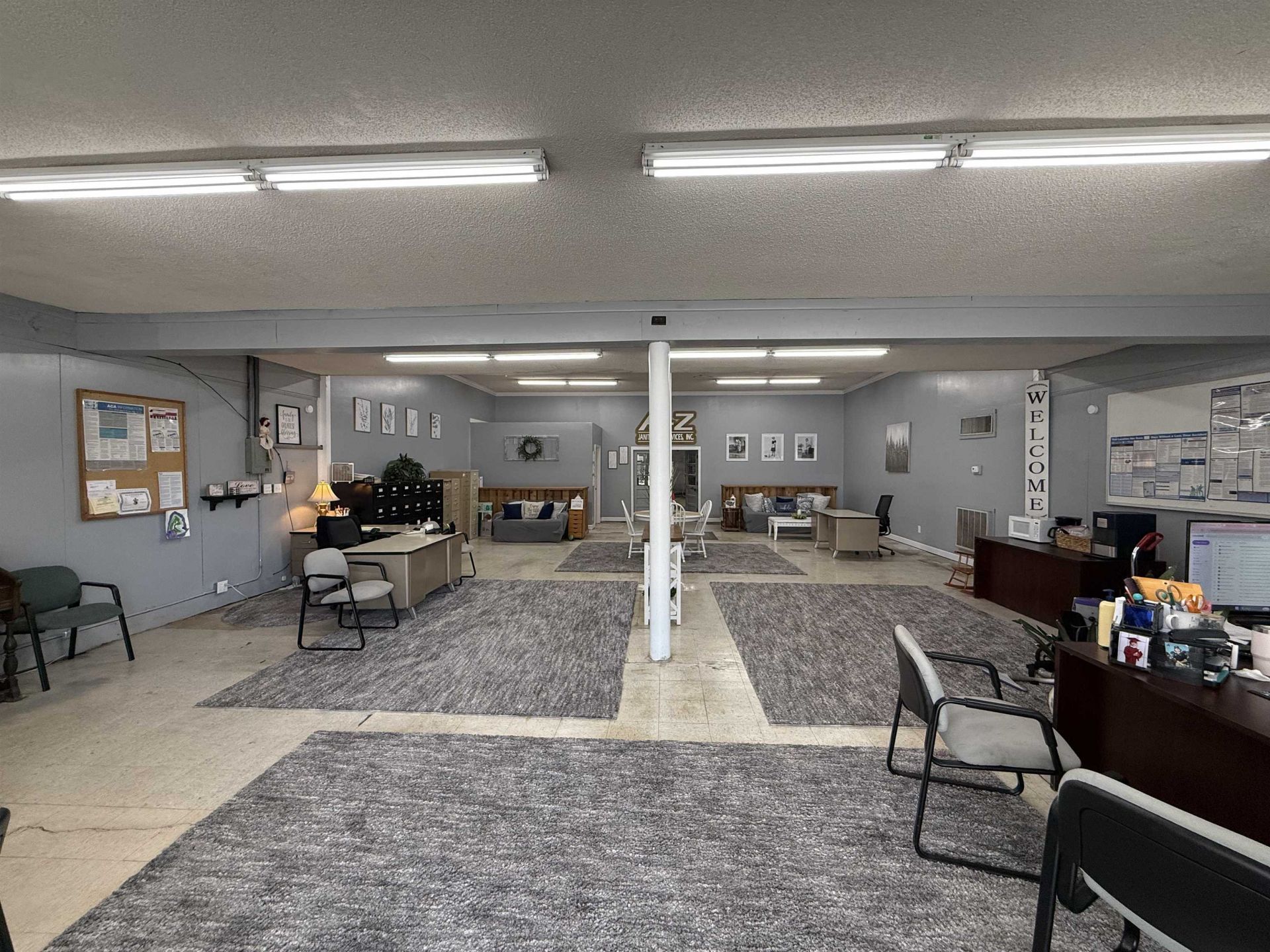 109 E Main St. Photo 9