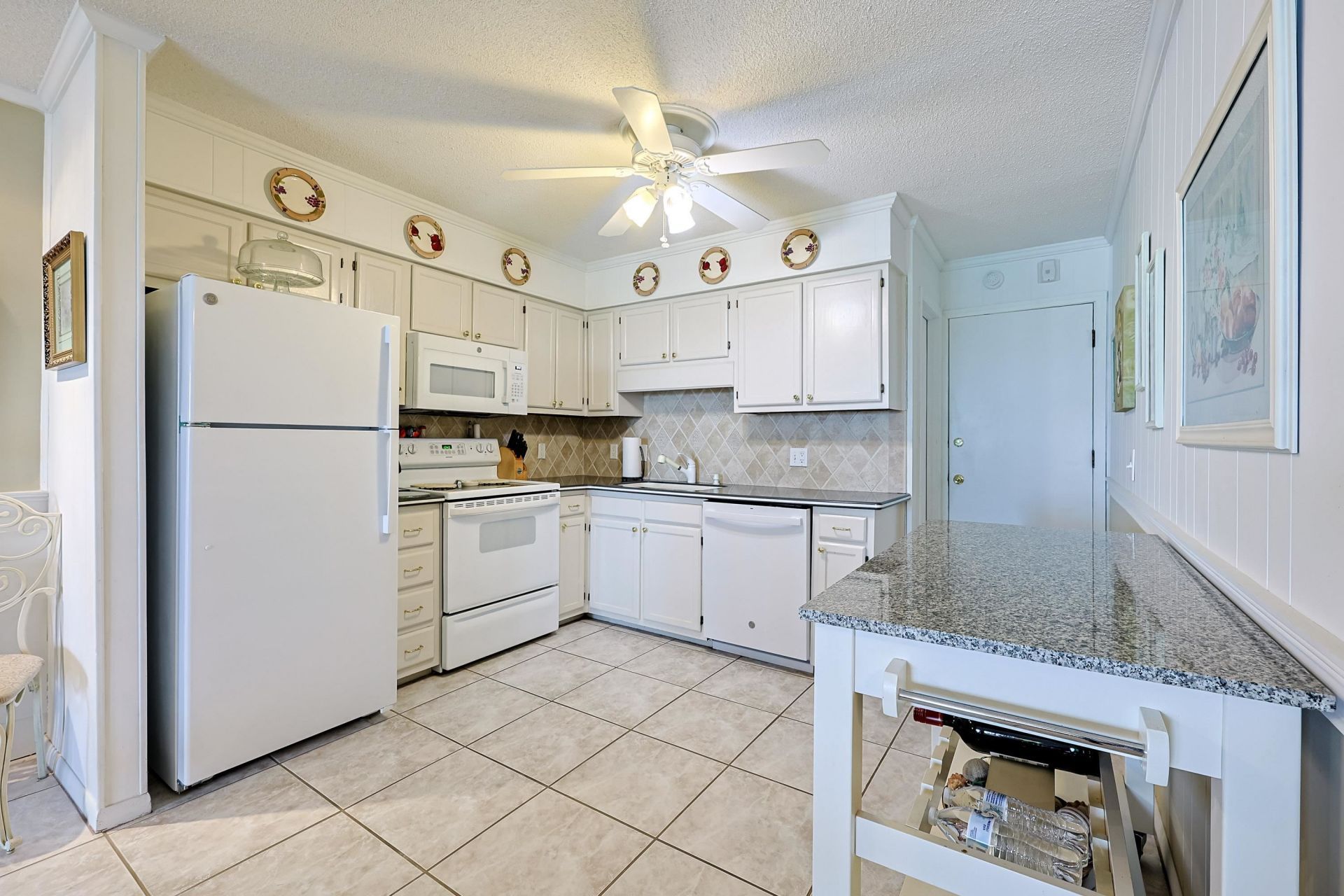 6000 N Ocean Blvd.  Photo 6