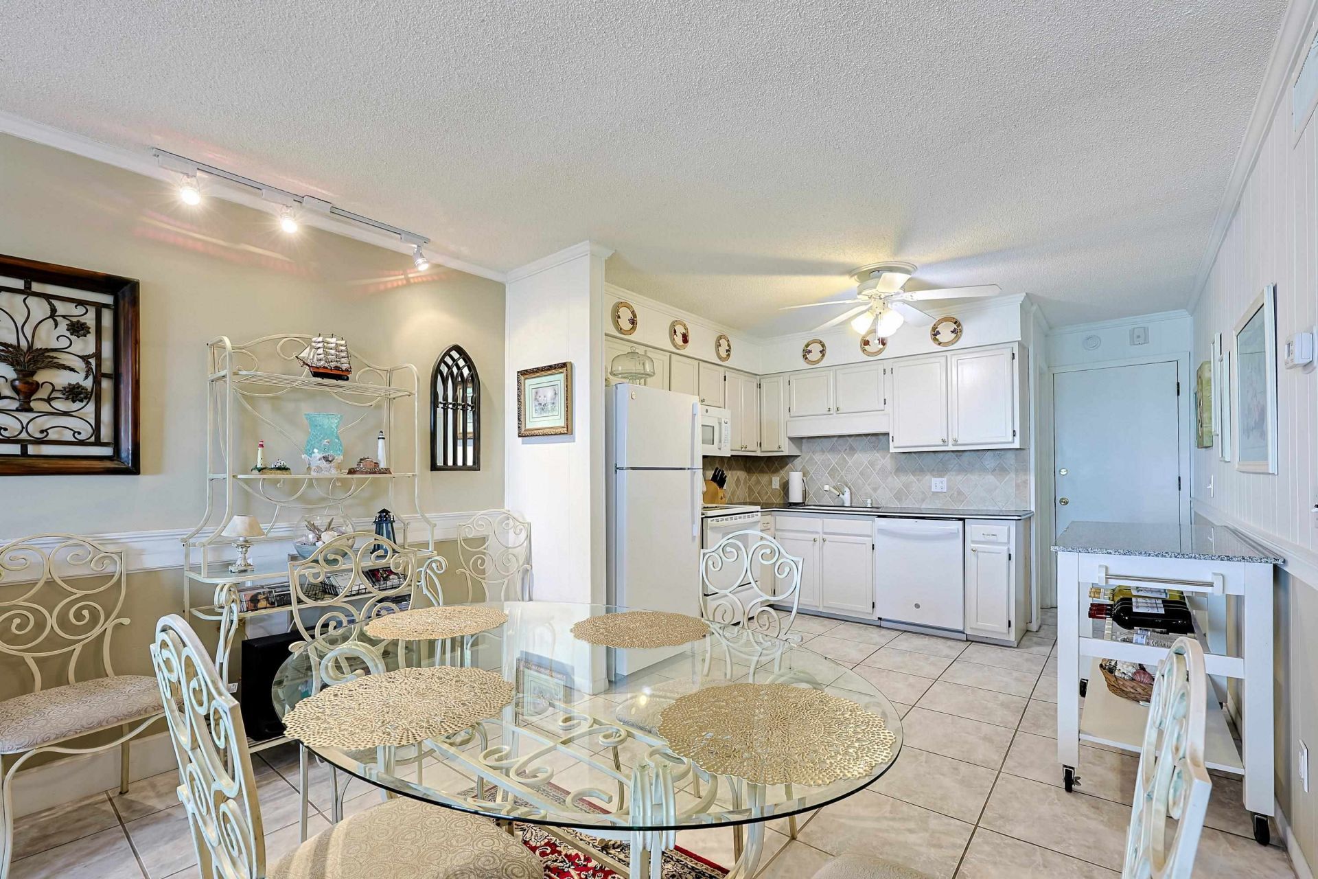 6000 N Ocean Blvd.  Photo 8