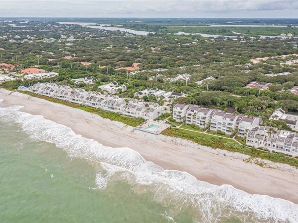 8444 Oceanside Drive, Unit D12, Vero Beach, FL 32963