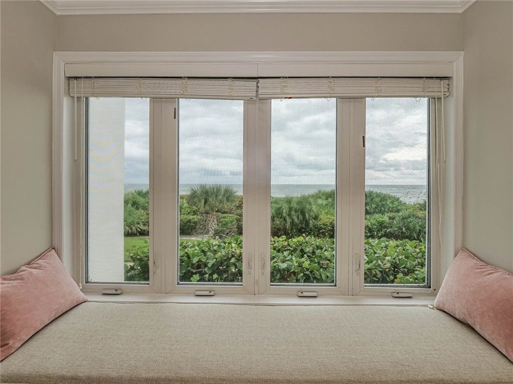 8444 Oceanside Drive, Unit D12, Vero Beach, FL 32963 Photo