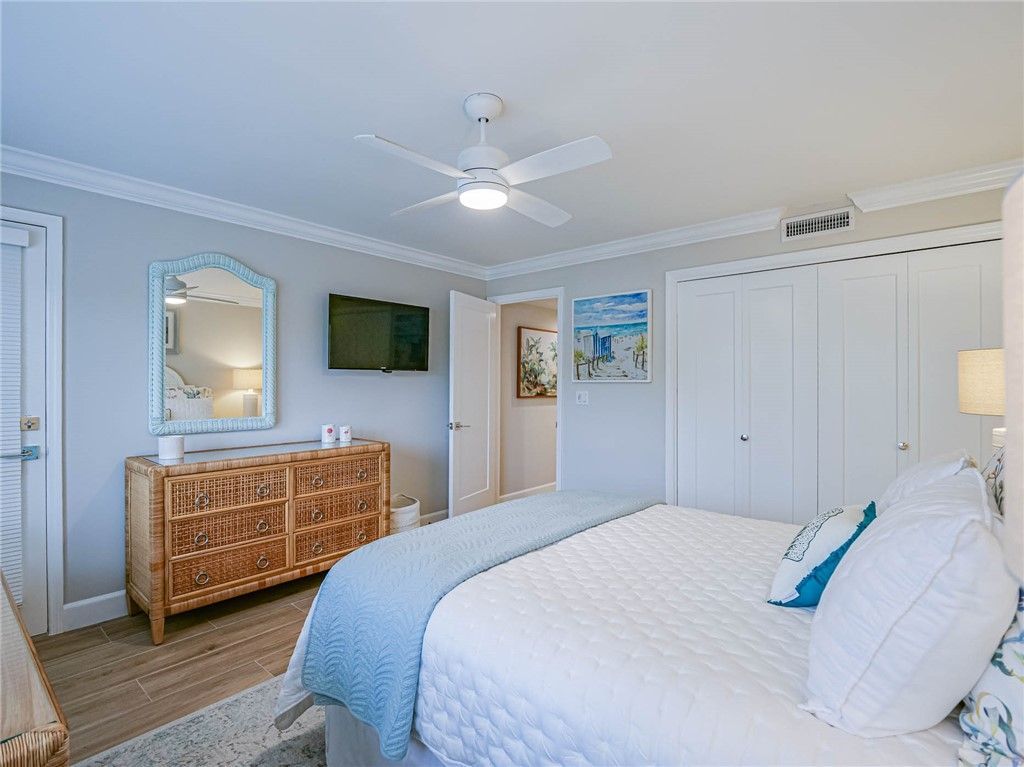 8444 Oceanside Drive, Unit D12, Vero Beach, FL 32963 Photo