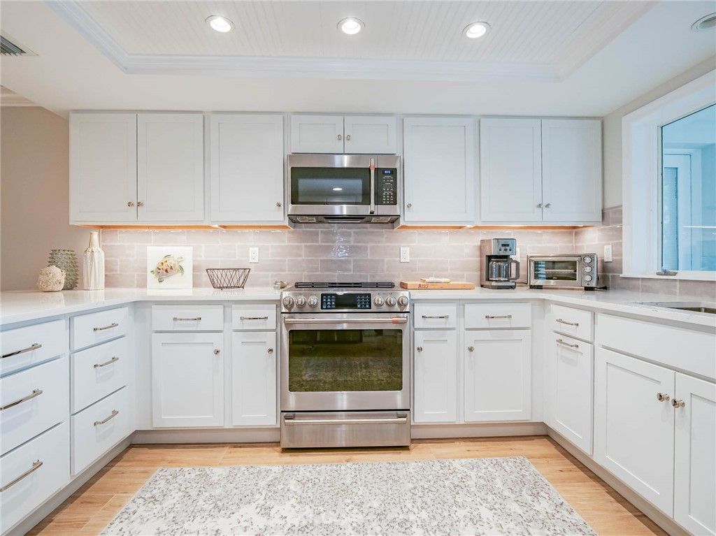 8444 Oceanside Drive, Unit D12, Vero Beach, FL 32963 Photo