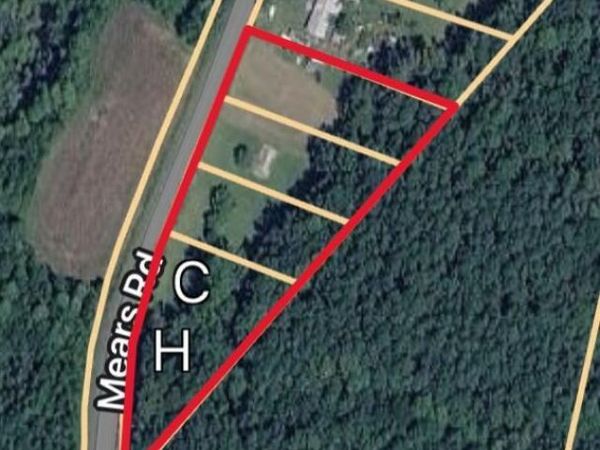 999 Mears Road , Clarkton, NC 28433