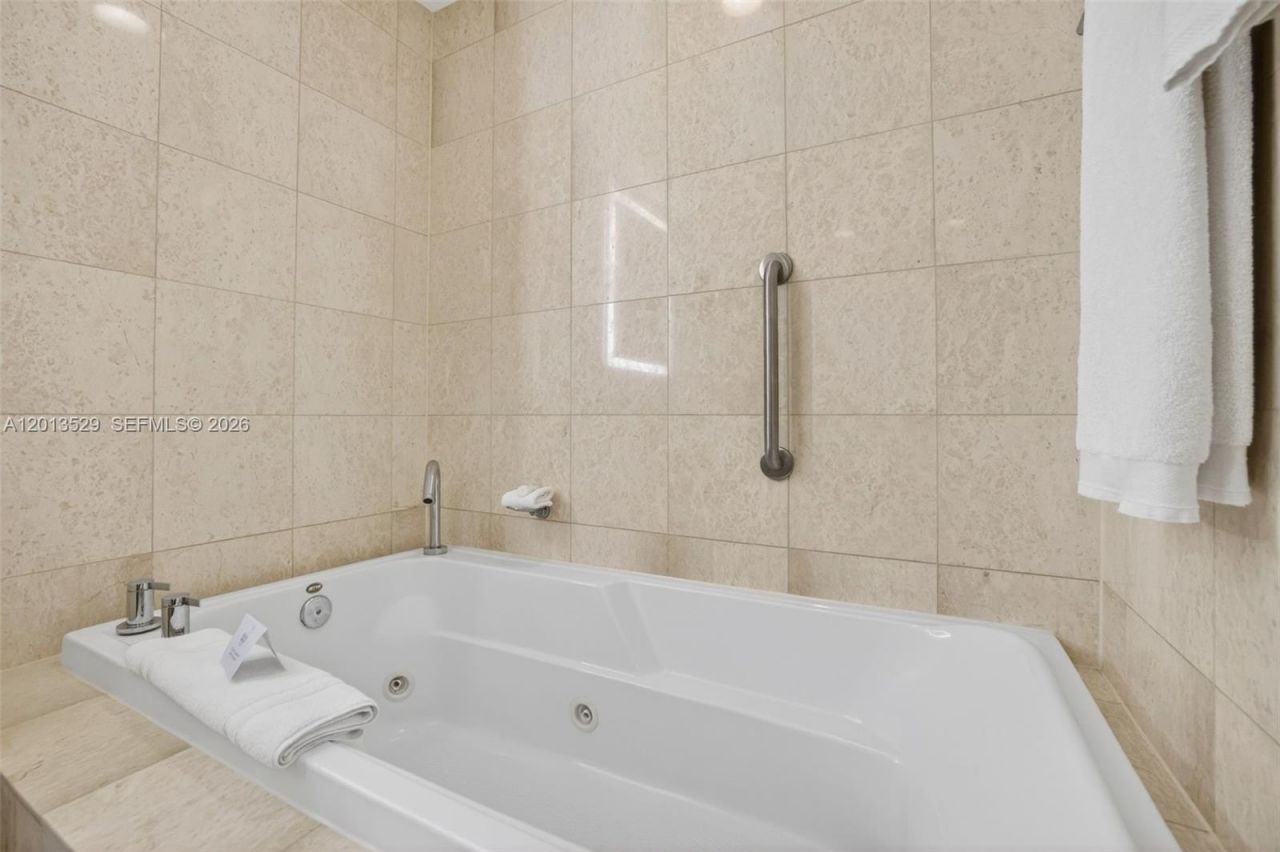 505 N Fort Lauderdale Beach Blvd, Unit 2103, Fort Lauderdale, FL 33304 Photo