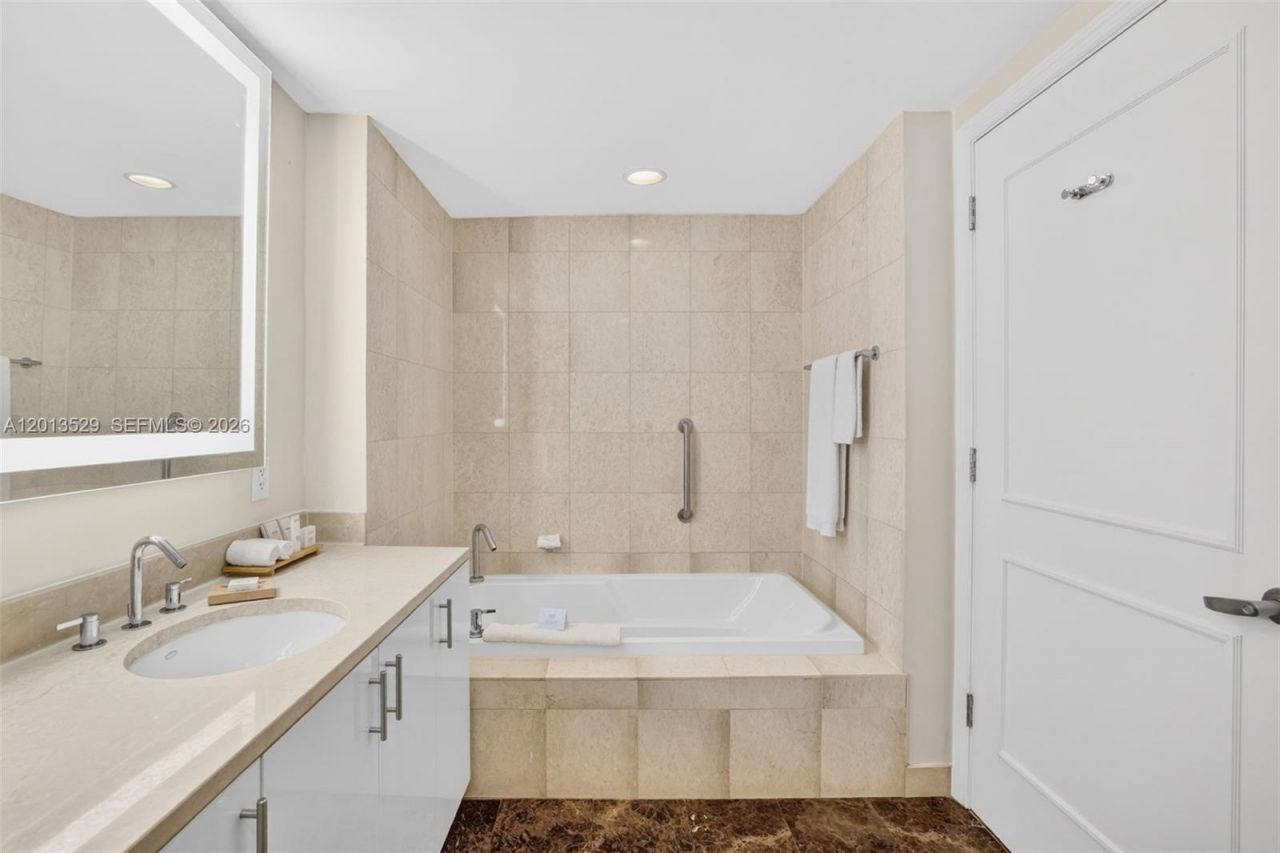 505 N Fort Lauderdale Beach Blvd, Unit 2103, Fort Lauderdale, FL 33304 Photo