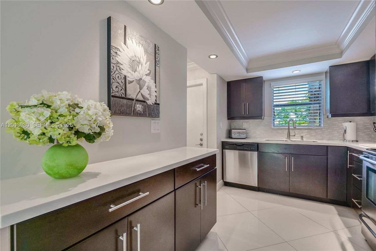 6200 NW 44th St, Unit 301, Lauderhill, FL 33319 Photo