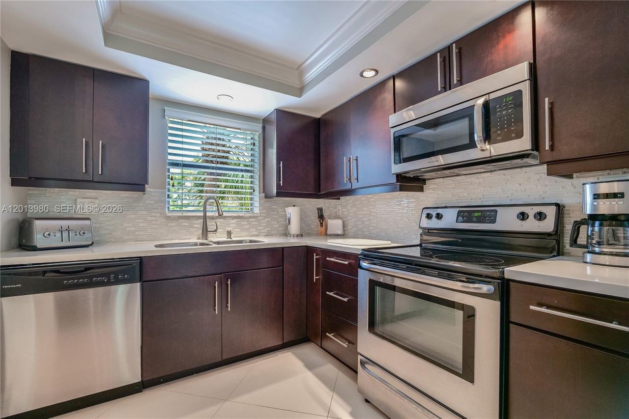 6200 NW 44th St, Unit 301, Lauderhill, FL 33319 Photo