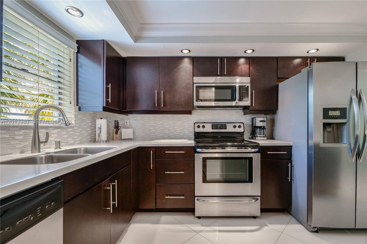 6200 NW 44th St, Unit 301, Lauderhill, FL 33319 Photo