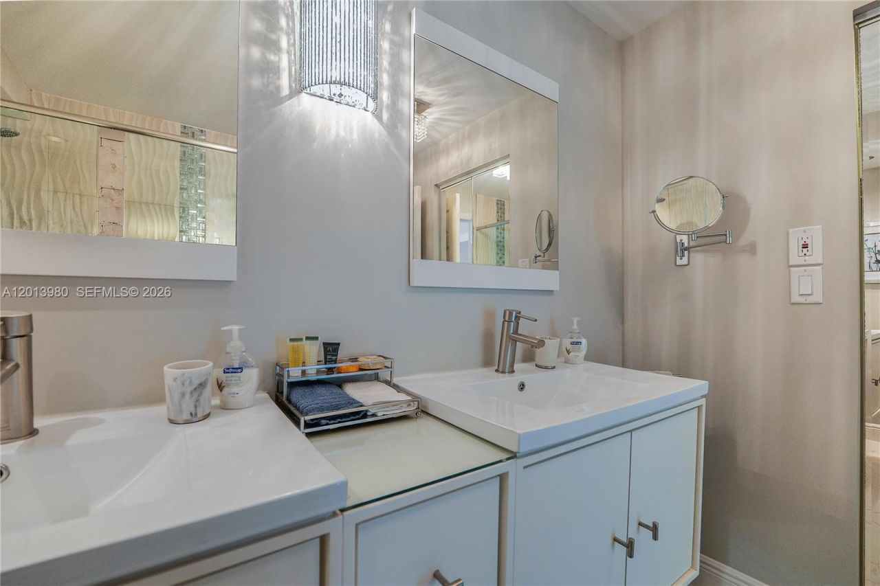 6200 NW 44th St, Unit 301, Lauderhill, FL 33319 Photo