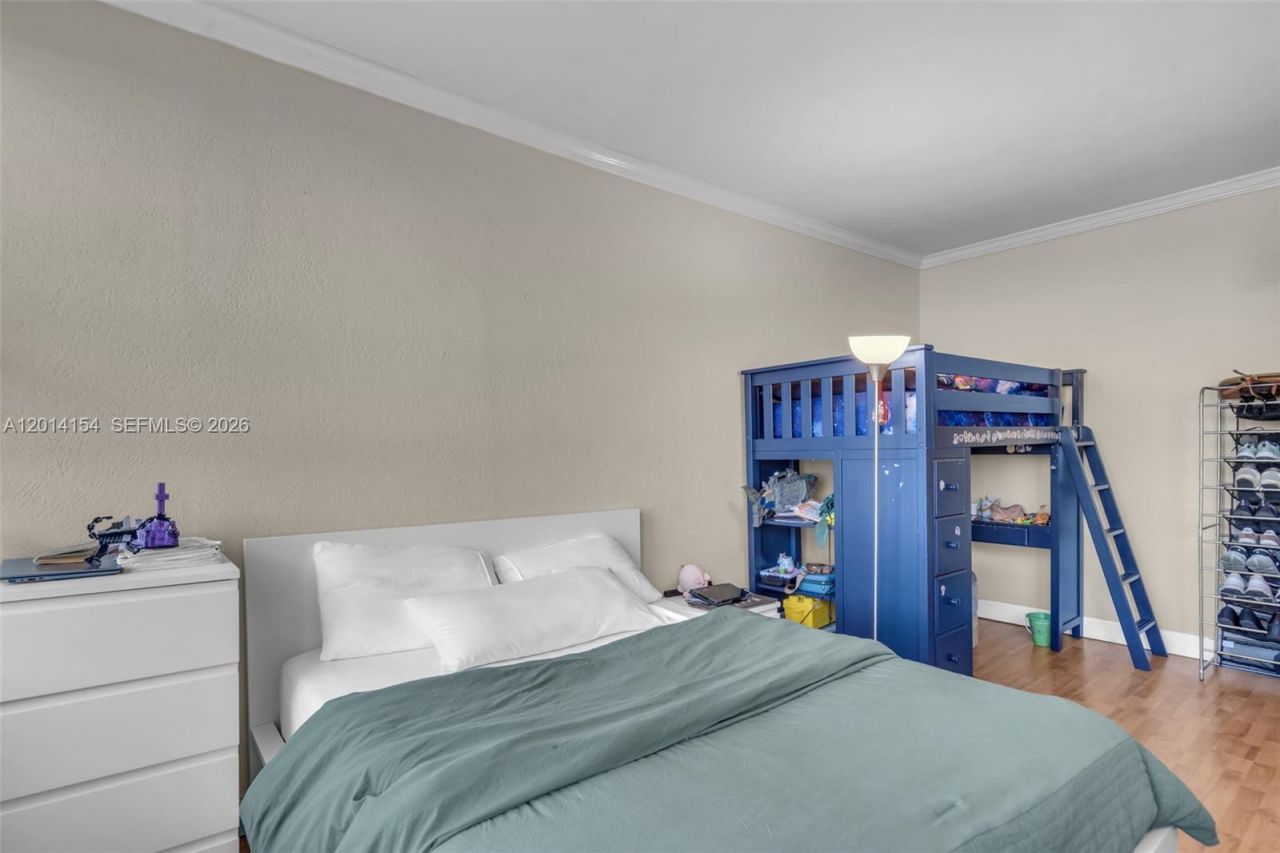 700 Biltmore Way , Unit 915, Coral Gables, FL 33134 Photo