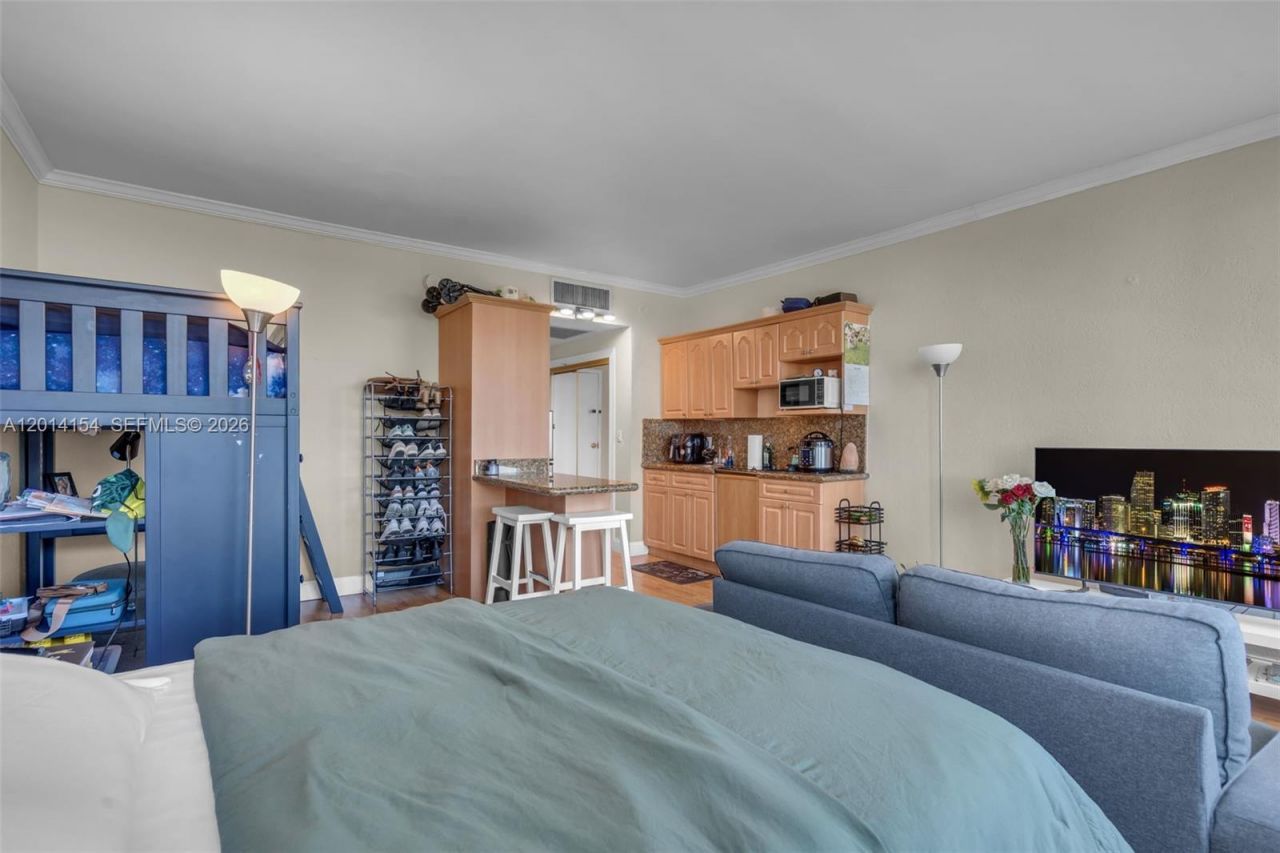700 Biltmore Way , Unit 915, Coral Gables, FL 33134 Photo