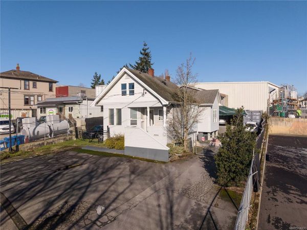 418 Alpha Terr , Victoria, BC V8Z 1B6