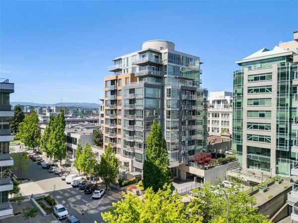 732 Cormorant St , Unit 201, Victoria, BC V8W 1P8