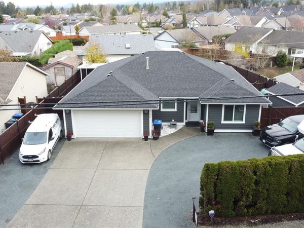 308 Church Rd , Parksville, BC V9P 2T8