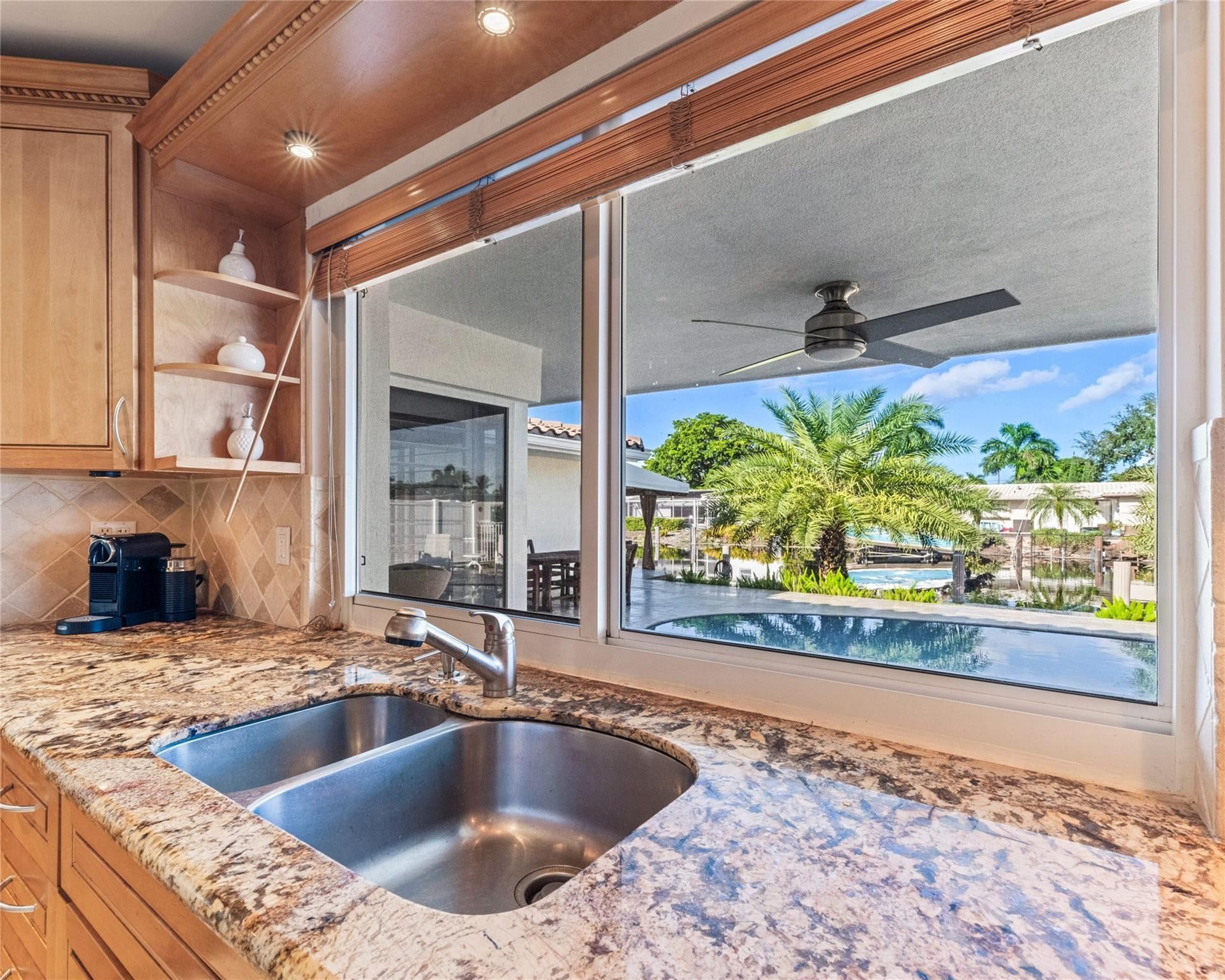 6251 NE 20th Terrace, Fort Lauderdale, FL 33308 Photo