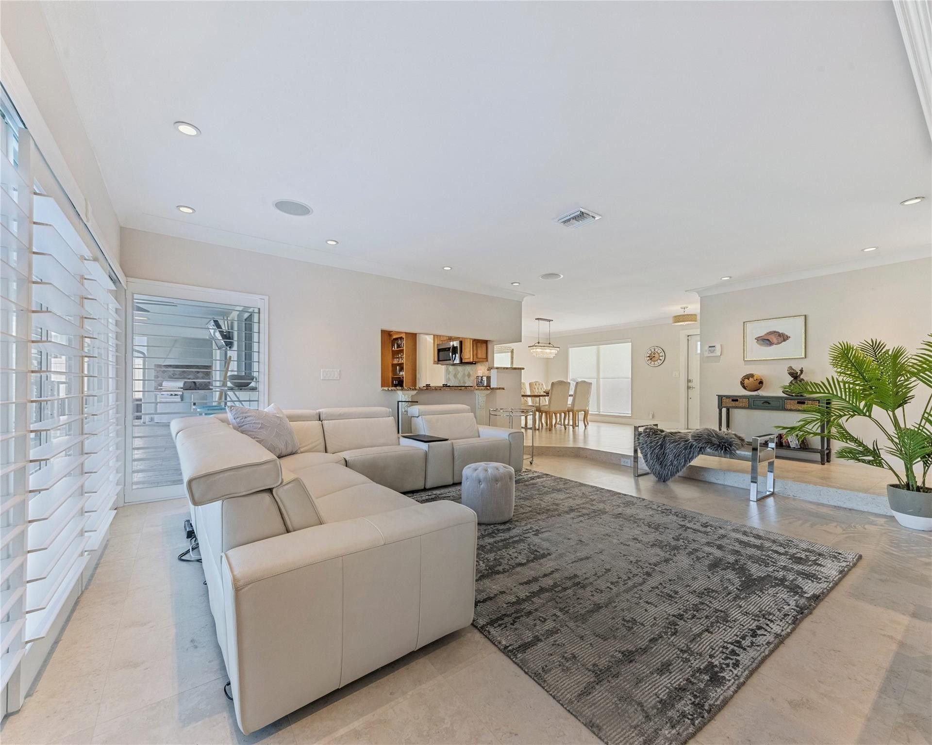 6251 NE 20th Terrace, Fort Lauderdale, FL 33308 Photo