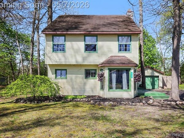 4725 Hickory Drive, Highland Twp, MI 48356