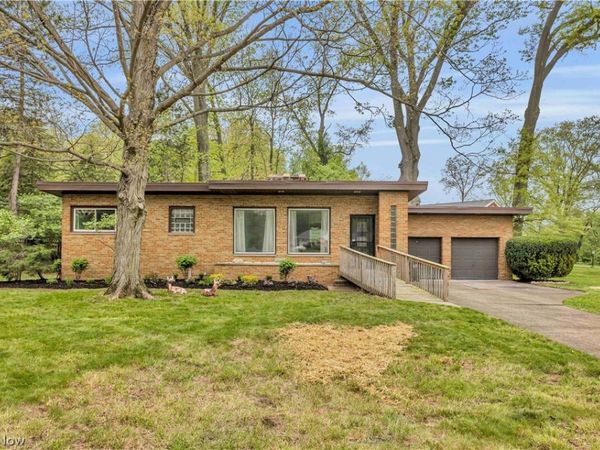 23290 Hilliard Boulevard , Westlake, OH 44145