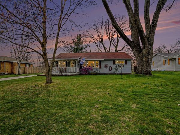1033 N Beechwood Street, Ludington, MI 49431