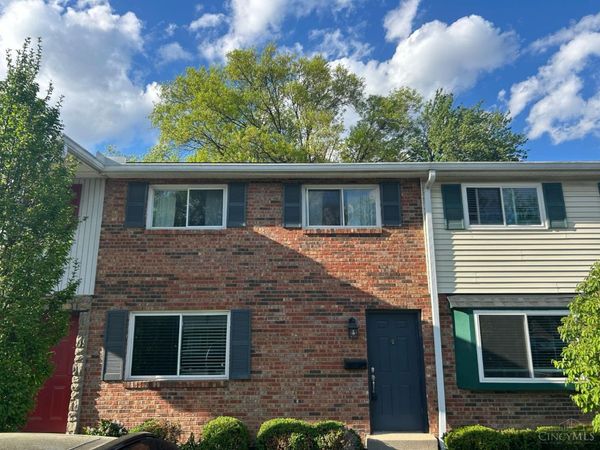 7752 Montgomery Road, Unit 66, Sycamore Twp, OH 45236