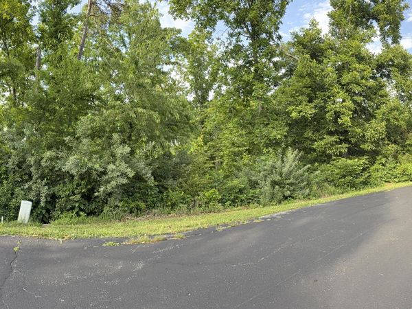 312 Skiatook Circle, Loudon, TN 37774