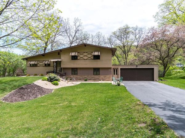 N1654 Mickel ROAD, La Crosse, WI 54601