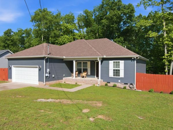 106 Doak St , Shelbyville, TN 37160