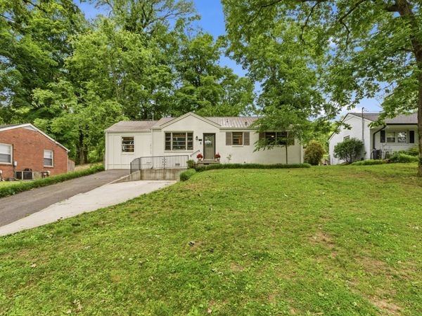520 Cottonwood Dr , Nashville, TN 37214