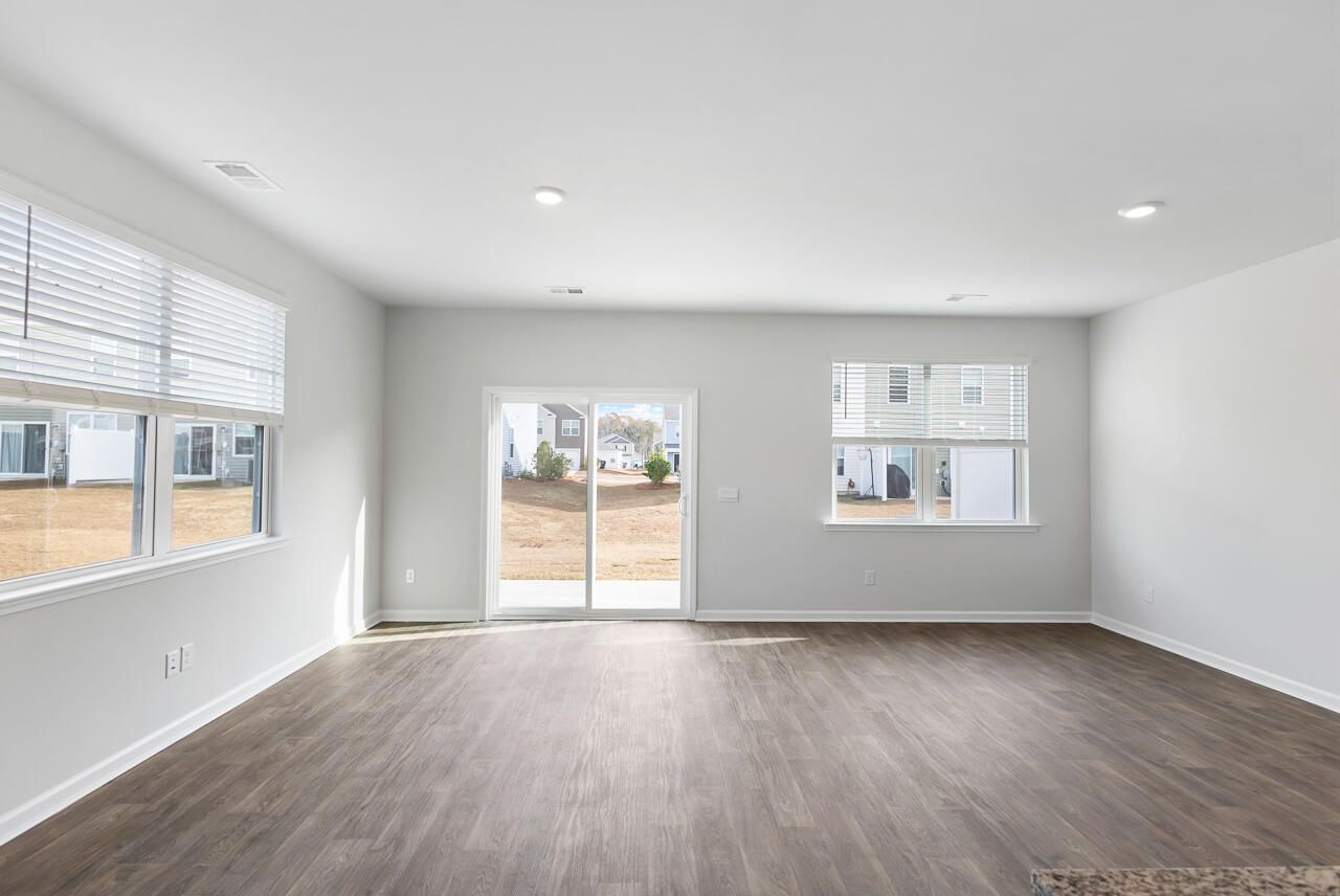 336 Bluebell Way Photo 4