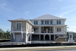 717 Hartey Street photo 4