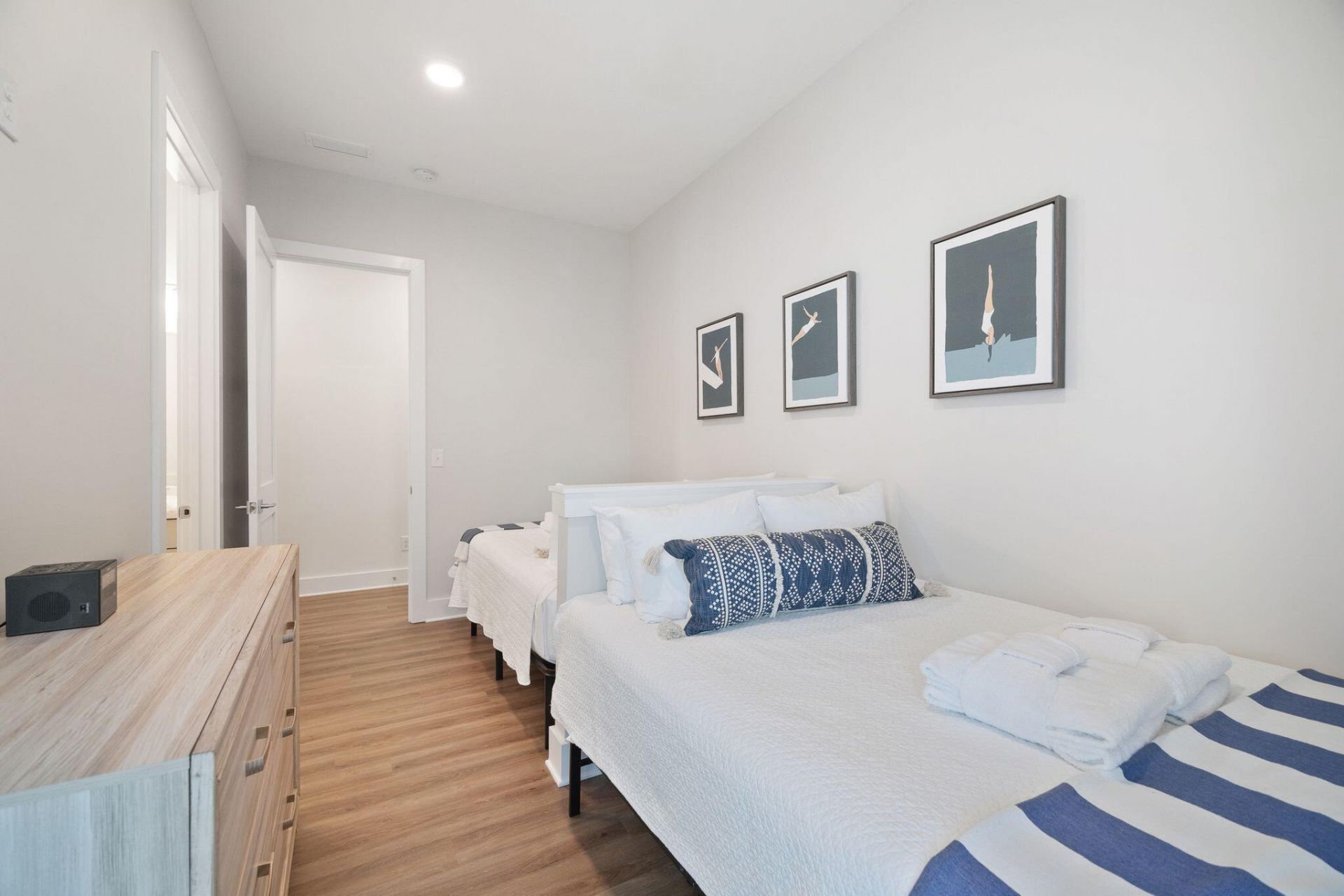 108 E Hudson Avenue Photo 39
