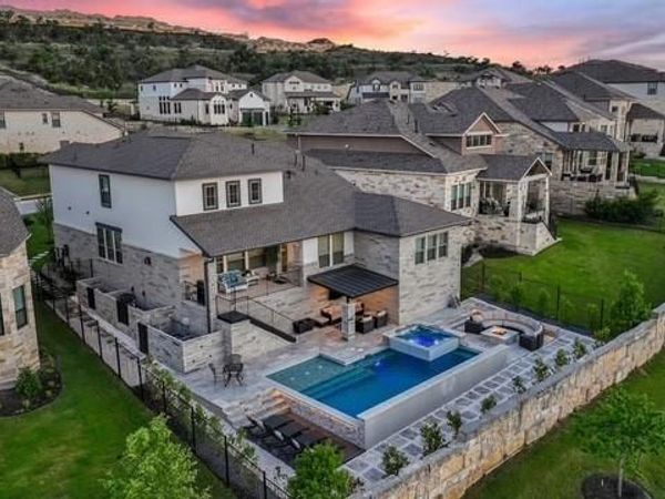 402 San Donato DR , Austin, TX 78738