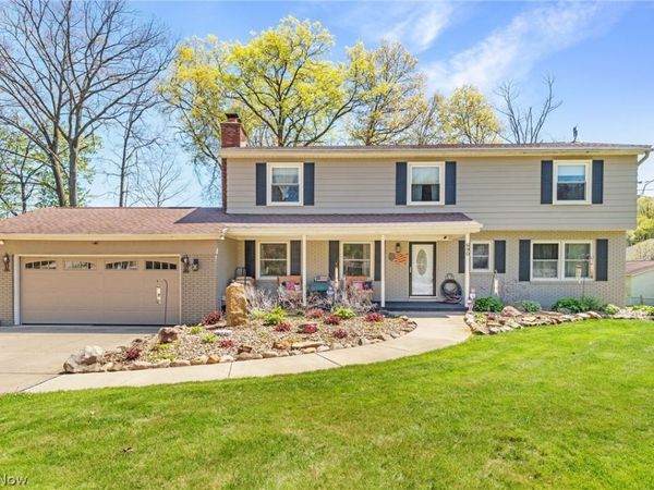 690 Deerwood Drive , Tallmadge, OH 44278