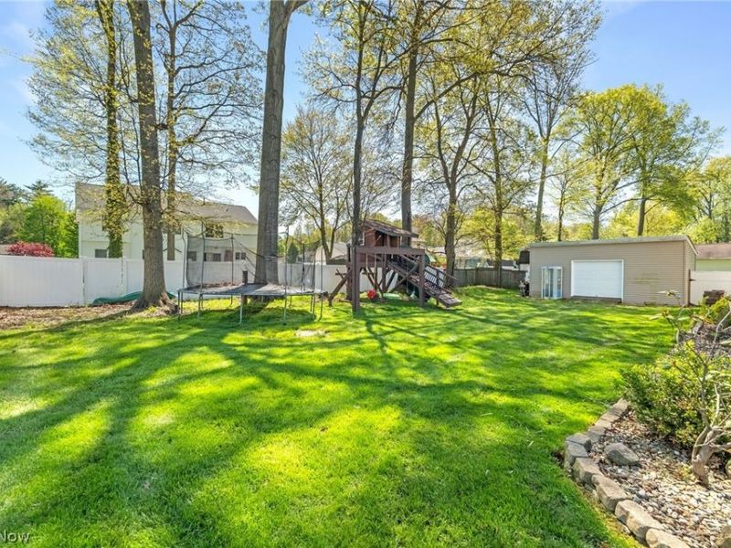 690 Deerwood Drive, Tallmadge, OH 44278 Photo 29