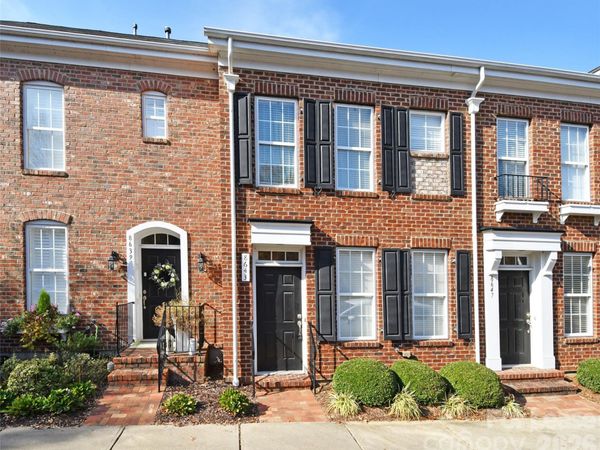 8643 Beaver Creek Drive , Charlotte, NC 28269
