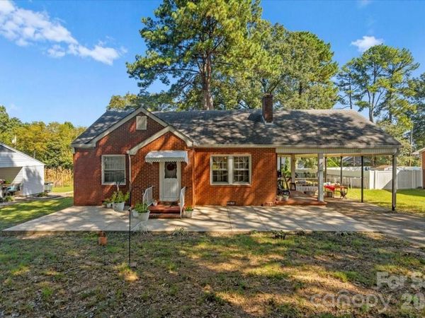 1222 E Park Drive , Gastonia, NC 28054