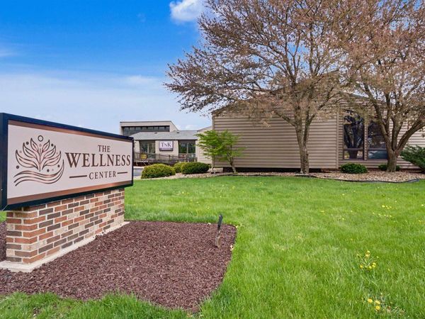 3151 BROCKWAY Road, Unit 126, 128,1, Waterloo, IA 50701