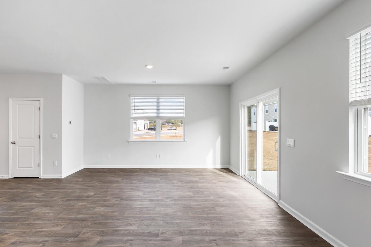 344 Bluebell Way Photo 23