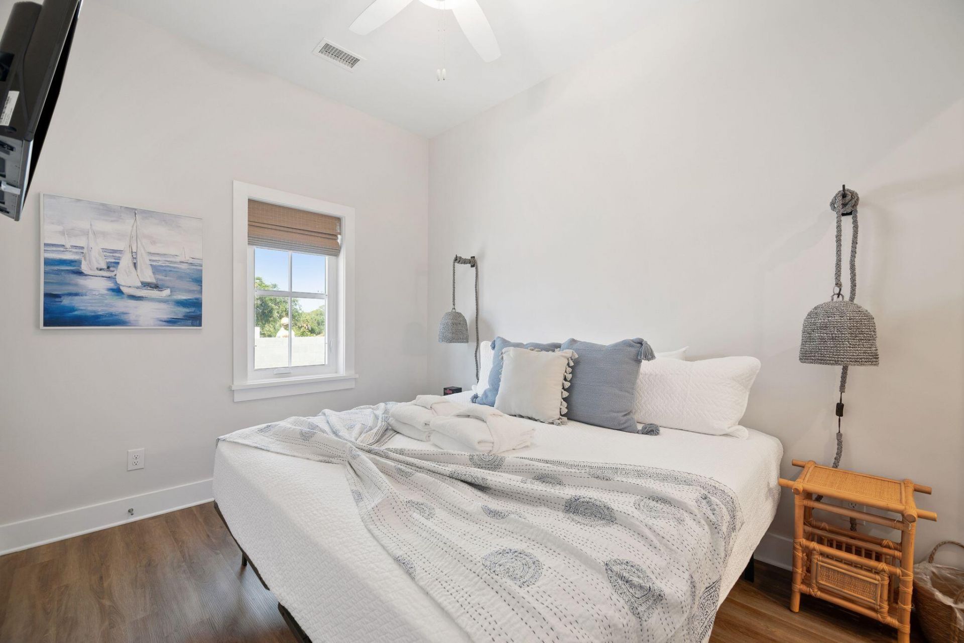 108 E Hudson Avenue Photo 49
