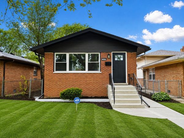 11630 S May Street , Chicago, IL 60643