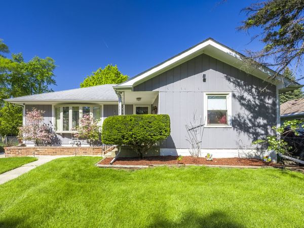 14 N Wabash Avenue , Glenwood, IL 60425