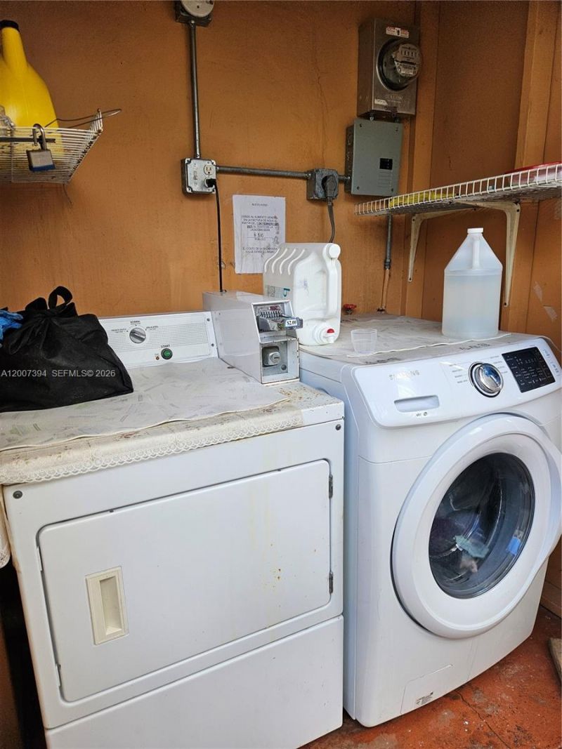 3431-3433 SW 4th St, Miami, FL 33135 Photo