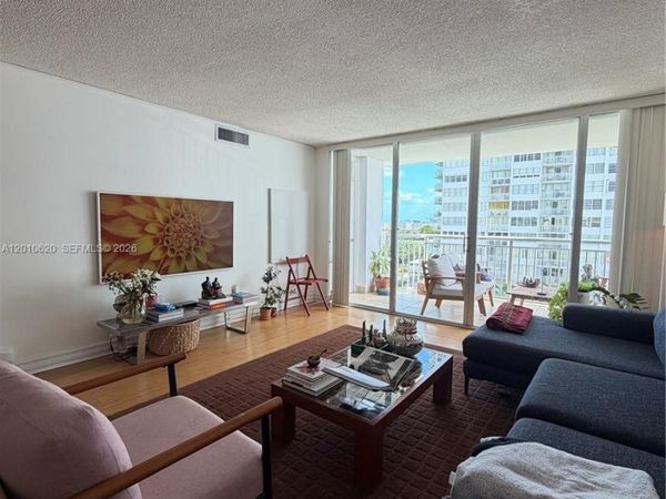 18061 Biscayne Blvd , Unit 601, Aventura, FL 33160